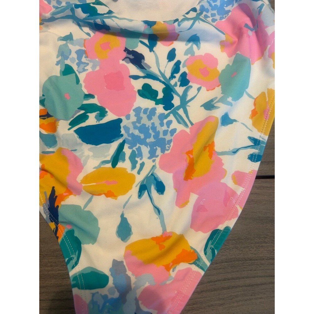 Women’s White Floral One Piece Swimsuit Size M - Picture 4 of 9